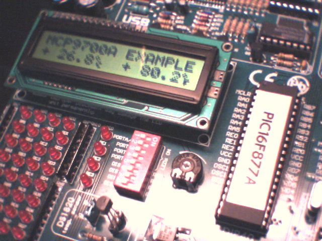 MCP9700A Thermometer